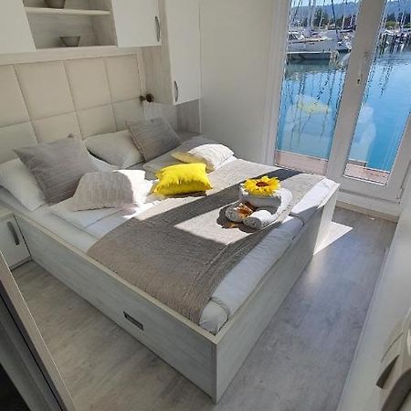 Floating Sea House Soncek Apartment Portoroz Exterior photo